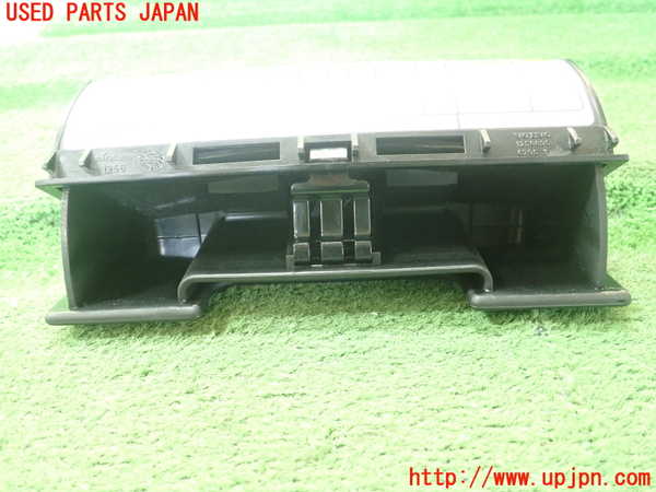 1UPJ-34817821]ボルボ・940(9B230)灰皿1 中古_m0002.jpg