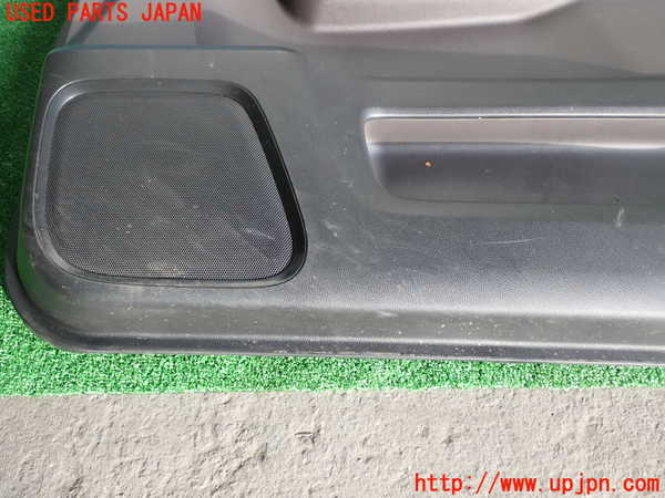 1UPJ-34821234]フリード(FREED) ハイブリッド(GB7)右前ドア内張り 中古_m0002.jpg