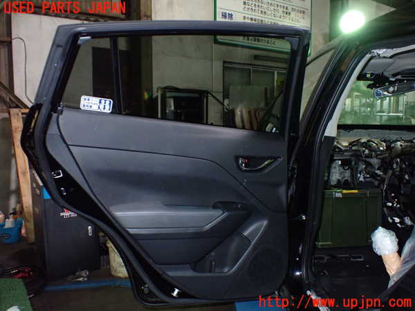 5UPJ-34831320]インプレッサ(GU7)左後ドア 中古_m0005.jpg
