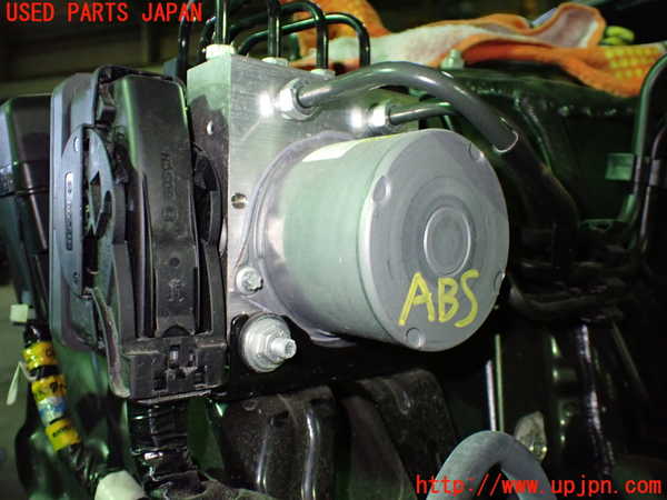 1UPJ-34834040]インプレッサ(GU7)ABSアクチュエーター 中古_m0002.jpg