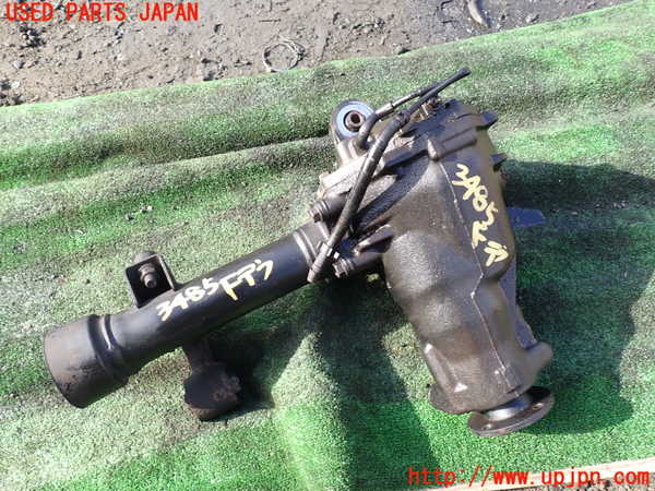 1UPJ-34854350]ランクル100系(HDJ101K)フロントデフ 中古_m0001.jpg