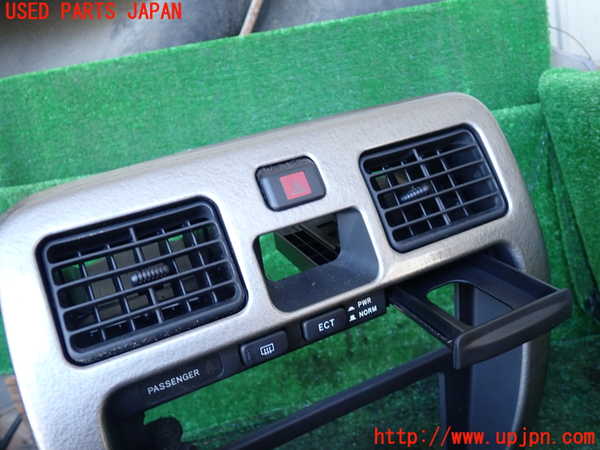 1UPJ-34867526]ハイラックスサーフ(RZN185W)エアコン吹き出し口1 中古_m0002.jpg