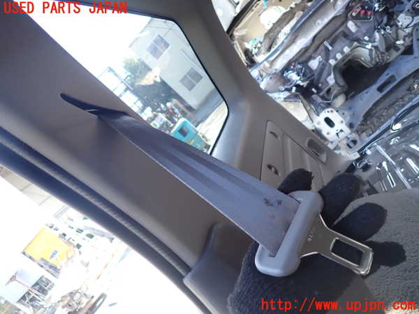 1UPJ-34867155]ハイラックスサーフ(RZN185W)右2列目シートベルト 中古_m0001.jpg
