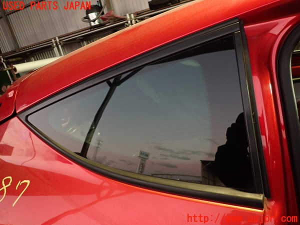 2UPJ-34871380]ルノー・メガーヌ R.S.(ルノー・スポール)(DZF4R1)右クォーターガラス (43R-006723) 中古_m0001.jpg