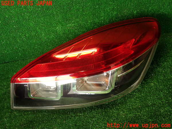 2UPJ-34871530]ルノー・メガーヌ R.S.(ルノー・スポール)(DZF4R1)右テールランプ 中古_m0001.jpg