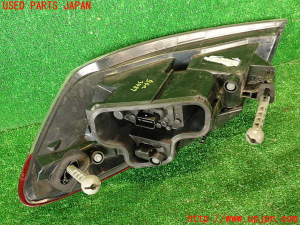 2UPJ-34871536]ルノー・メガーヌ R.S.(ルノー・スポール)(DZF4R1)左テールランプ (ジャンク品) 中古_m0003.jpg