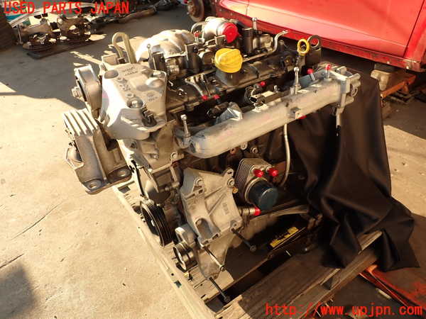 2UPJ-34872010]ルノー・メガーヌ R.S.(ルノー・スポール)(DZF4R1)エンジン F4R 中古_m0001.jpg