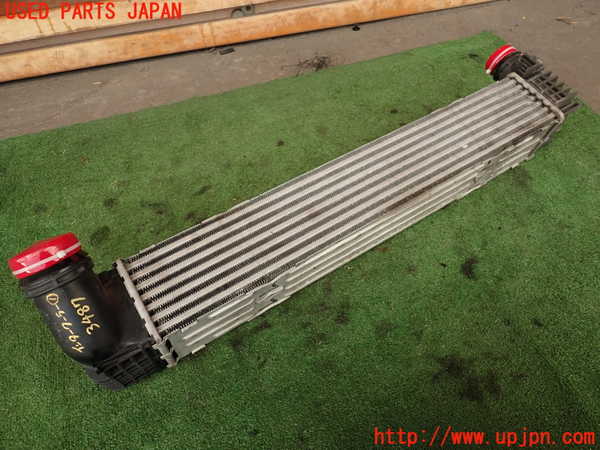 2UPJ-34872451]ルノー・メガーヌ R.S.(ルノー・スポール)(DZF4R1)インタークーラー1 中古_m0003.jpg