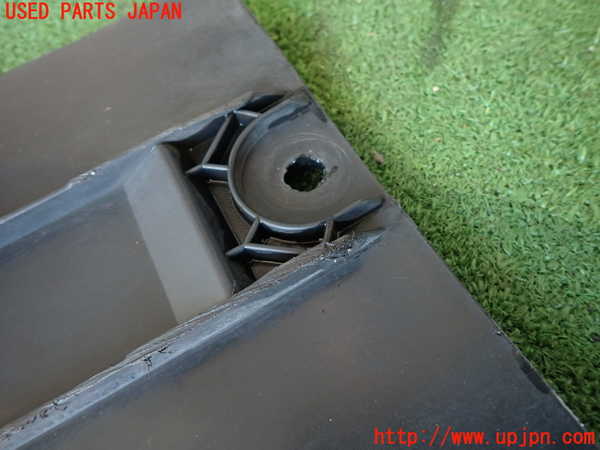 2UPJ-34872170]ルノー・メガーヌ R.S.(ルノー・スポール)(DZF4R1)エンジンアンダーカバー 中古_m0004.jpg