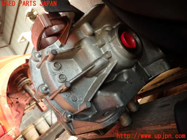 2UPJ-34873200]ルノー・メガーヌ R.S.(ルノー・スポール)(DZF4R1)ミッション MT F4R 中古_m0003.jpg