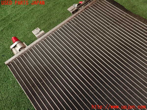 2UPJ-34876031]ルノー・メガーヌ R.S.(ルノー・スポール)(DZF4R1)エアコンコンデンサー1 中古_m0003.jpg