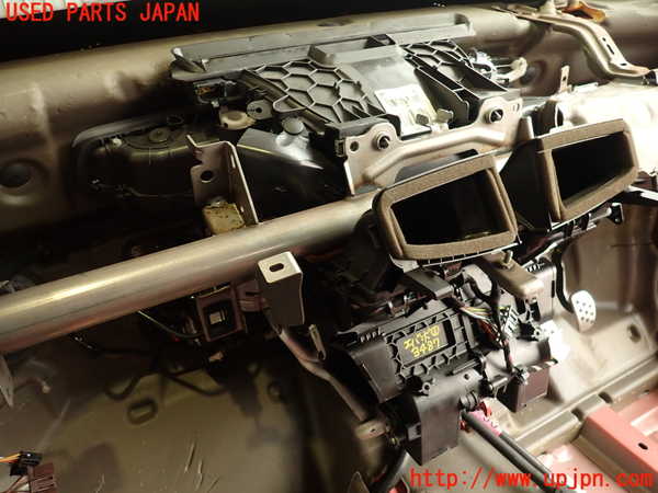 2UPJ-34876081]ルノー・メガーヌ R.S.(ルノー・スポール)(DZF4R1)エバポレーター1 中古_m0001.jpg