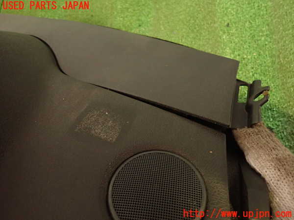 2UPJ-34877505]ルノー・メガーヌ R.S.(ルノー・スポール)(DZF4R1)ダッシュボード 中古_m0002.jpg