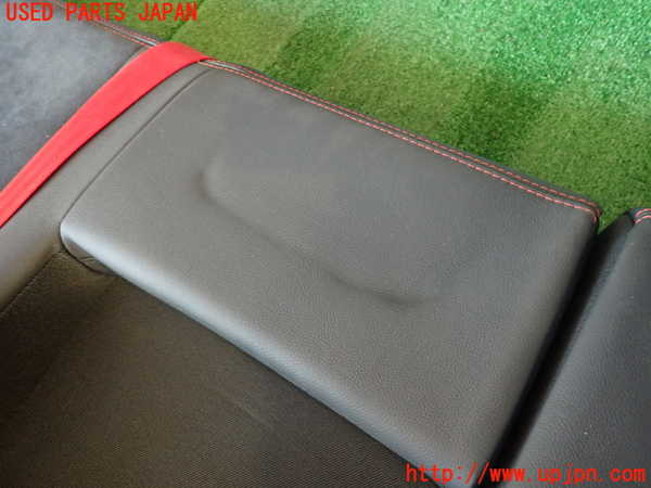 2UPJ-34877385]ルノー・メガーヌ R.S.(ルノー・スポール)(DZF4R1)リアシート 中古_m0003.jpg