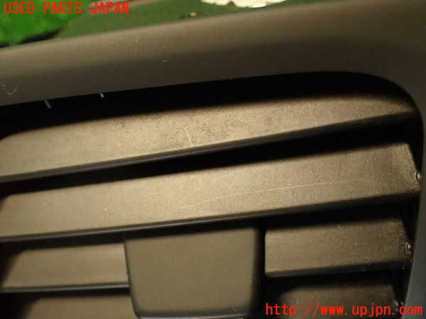 2UPJ-34877526]ルノー・メガーヌ R.S.(ルノー・スポール)(DZF4R1)エアコン吹き出し口1 (真中) 中古_m0003.jpg