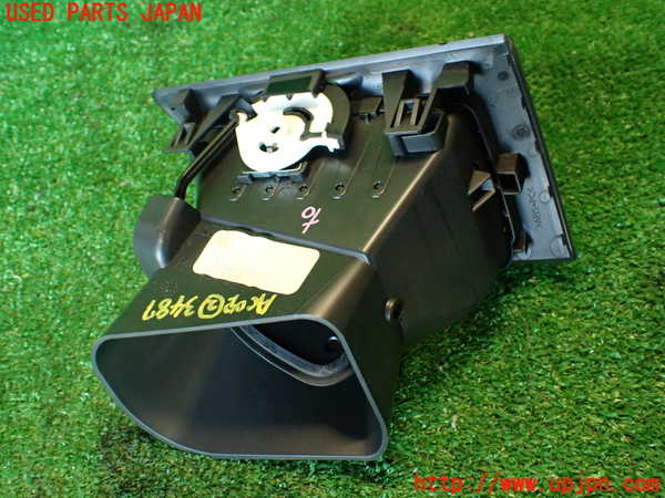 2UPJ-34877527]ルノー・メガーヌ R.S.(ルノー・スポール)(DZF4R1)エアコン吹き出し口2 (右) 中古_m0002.jpg