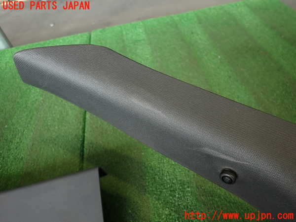 2UPJ-34871578]ルノー・メガーヌ R.S.(ルノー・スポール)(DZF4R1)バックドア内張り 中古_m0002.jpg