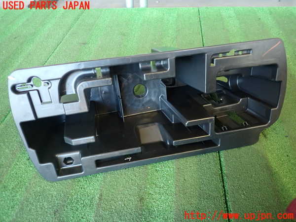 2UPJ-34877772]ルノー・メガーヌ R.S.(ルノー・スポール)(DZF4R1)ラゲッジトレイ2 中古_m0002.jpg