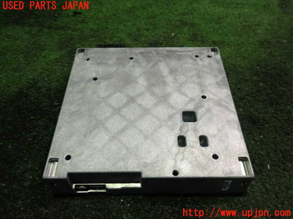 2UPJ-34886660]BMW X3(WX20)TVチューナー 中古 (F25)_m0002.jpg