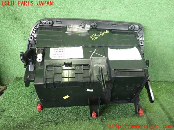 2UPJ-34887516]BMW X3(WX20)グローブボックス1 中古 (F25)_m0003.jpg