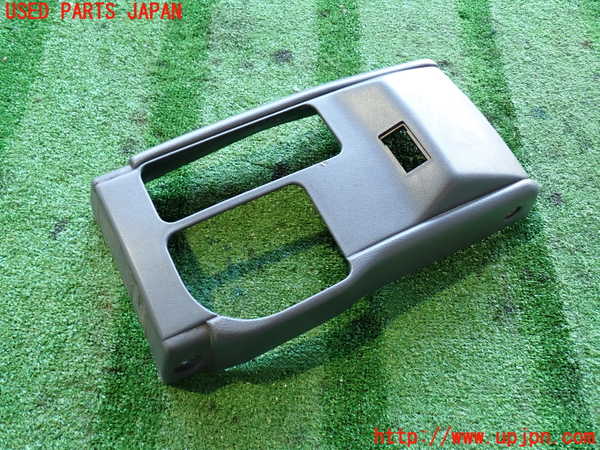 2UPJ-34897549]ハイラックスサーフ N130系 4ドア(KZN130W)コンソール 中古_m0002.jpg