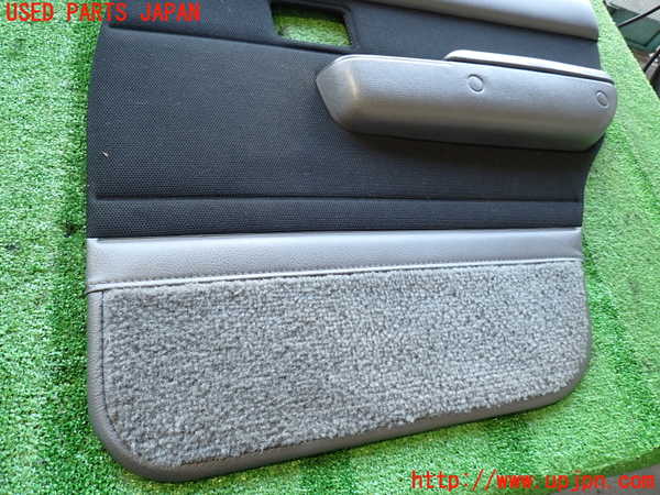 2UPJ-34891294]ハイラックスサーフ N130系 4ドア(KZN130W)右後ドア内張り 中古_m0002.jpg