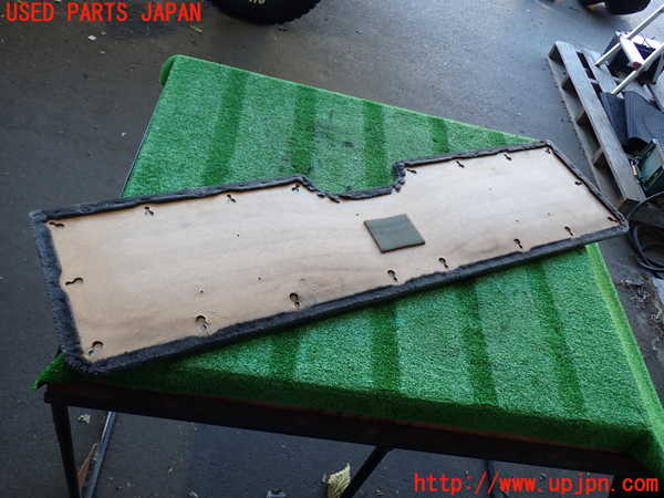 2UPJ-34891578]ハイラックスサーフ N130系 4ドア(KZN130W)バックドア内張り 中古_m0005.jpg