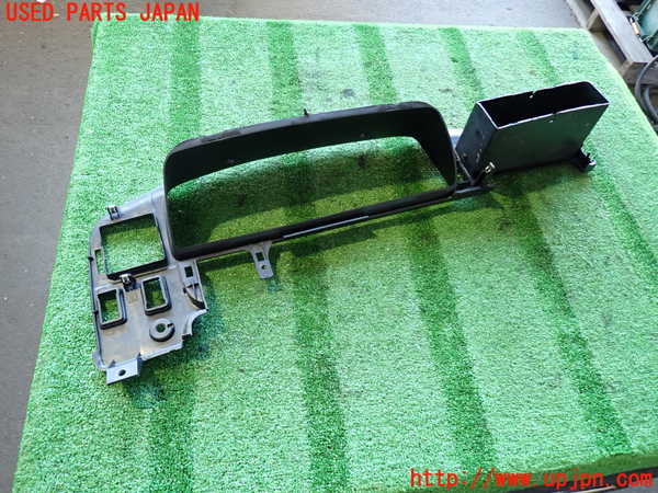 5UPJ-34897510]ハイラックスサーフ N130系 4ドア(KZN130W)メーターフード 中古_m0005.jpg