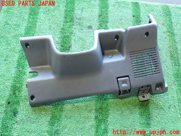 5UPJ-34897692]ハイラックスサーフ N130系 4ドア(KZN130W)内装トリム類2 中古_m0001.jpg