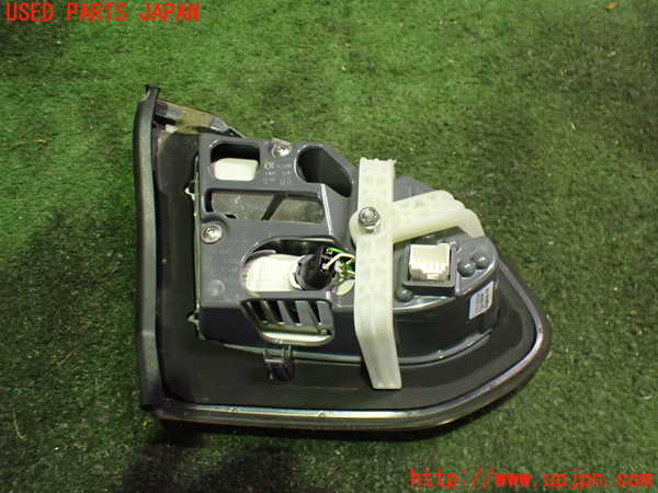 2UPJ-34901550]ベンツ C180 ステーションワゴン(205240C)(205)右リアフィニッシャー 中古 _m0002.jpg