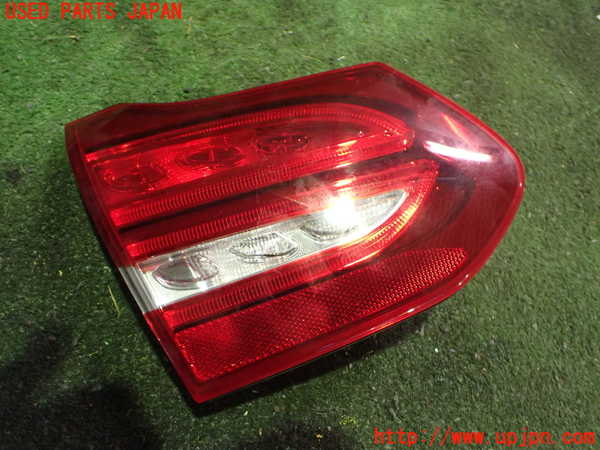 2UPJ-34901552]ベンツ C180 ステーションワゴン(205240C)(205)左リアフィニッシャー 中古_m0001.jpg