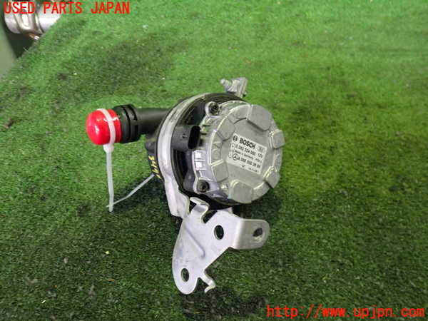 2UPJ-34902110]ベンツ C180 ステーションワゴン(205240C)(205)ウォーターポンプ 中古_m0002.jpg