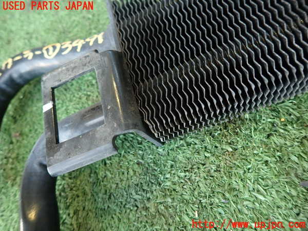 2UPJ-34912481]ジープ・グランドチェロキー(WK36)オイルクーラー1 中古_m0003.jpg