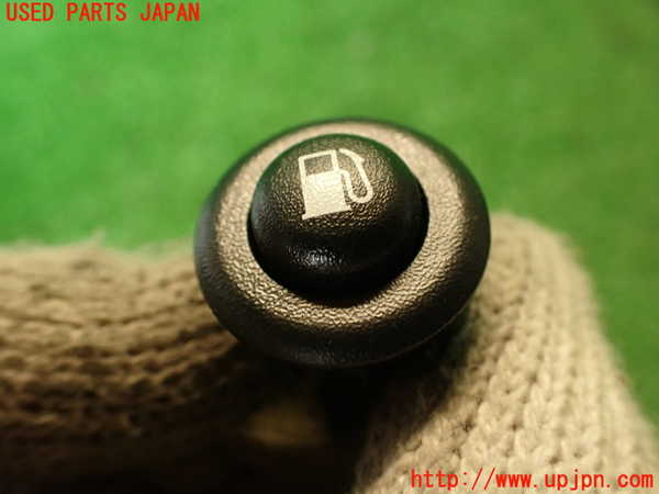 2UPJ-34916307]ジープ・グランドチェロキー(WK36)スイッチ2 (給油口) 中古_m0002.jpg