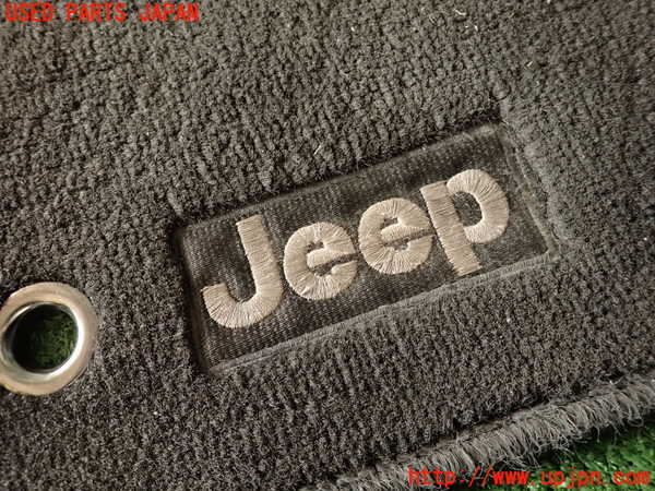 2UPJ-34917800]ジープ・グランドチェロキー(WK36)フロアマット 中古_m0003.jpg