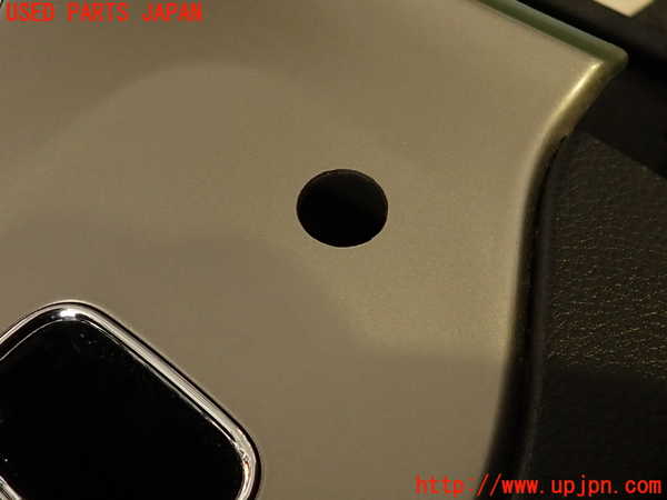 2UPJ-34917540]ジープ・グランドチェロキー(WK36)センターコンソール 中古_m0002.jpg