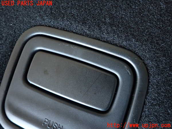 2UPJ-34917771]ジープ・グランドチェロキー(WK36)ラゲッジトレイ1 中古_m0002.jpg