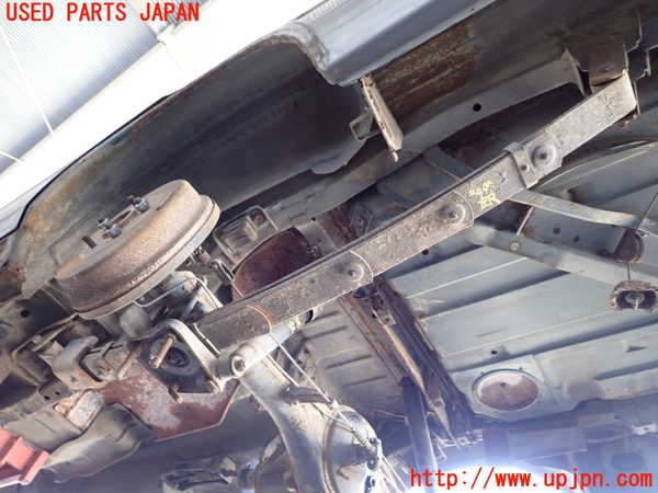 2UPJ-34955105]セドリック ワゴン(WY30)左リアスプリング 中古_m0001.jpg