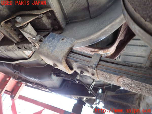 2UPJ-34955105]セドリック ワゴン(WY30)左リアスプリング 中古_m0002.jpg