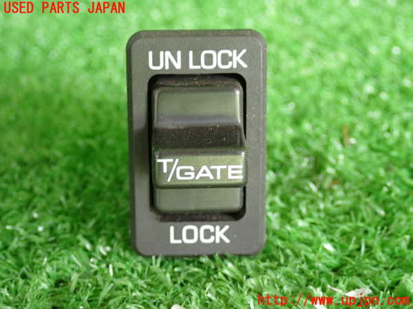 2UPJ-34956307]セドリック ワゴン(WY30)スイッチ2 (T/GATE) 中古_m0001.jpg