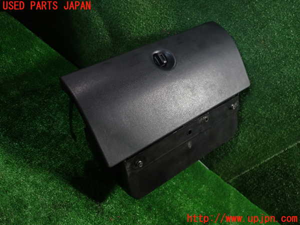 1UPJ-34997516]サバンナ RX-7 FB3S 後期(SA22C)グローブボックス1 中古_m0001.jpg
