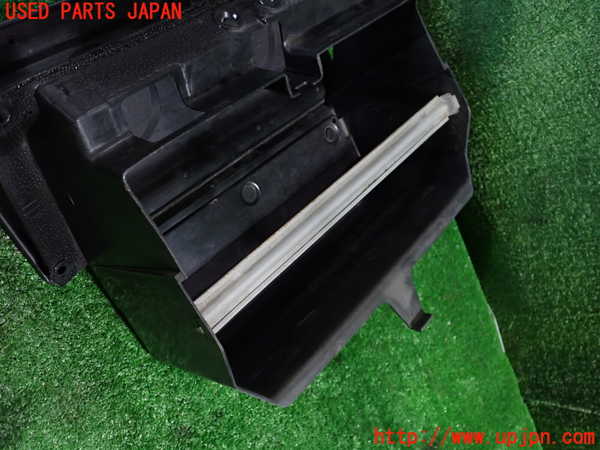 1UPJ-34997516]サバンナ RX-7 FB3S 後期(SA22C)グローブボックス1 中古_m0004.jpg