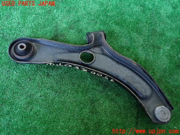 1UPJ-35005186]スイフト(ZC71S)左フロントロアアーム1 中古_m0002.jpg
