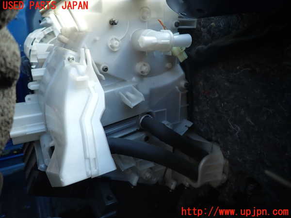 5UPJ-35006081]スイフト(ZC71S)エバポレーター1 中古_m0004.jpg