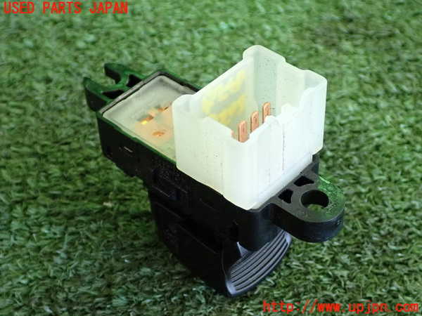 2UPJ-35026245]エクストレイル(T32)左前パワーウィンドウスイッチ 中古_m0002.jpg