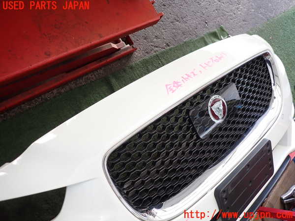 2UPJ-35031010]ジャガー・XE(JA2NA)フロントバンパー 中古_m0002.jpg