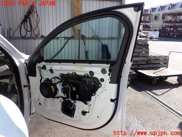 2UPJ-35031230]ジャガー・XE(JA2NA)右前ドア 中古(43R-011582 M3240)_m0004.jpg