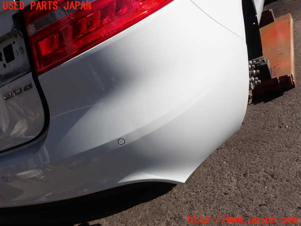 2UPJ-35031610]ジャガー・XE(JA2NA)リアバンパー 中古_m0002.jpg