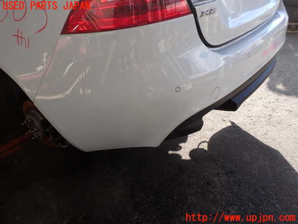 2UPJ-35031610]ジャガー・XE(JA2NA)リアバンパー 中古_m0003.jpg