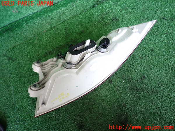 2UPJ-35031536]ジャガー・XE(JA2NA)左テールランプ 中古_m0002.jpg